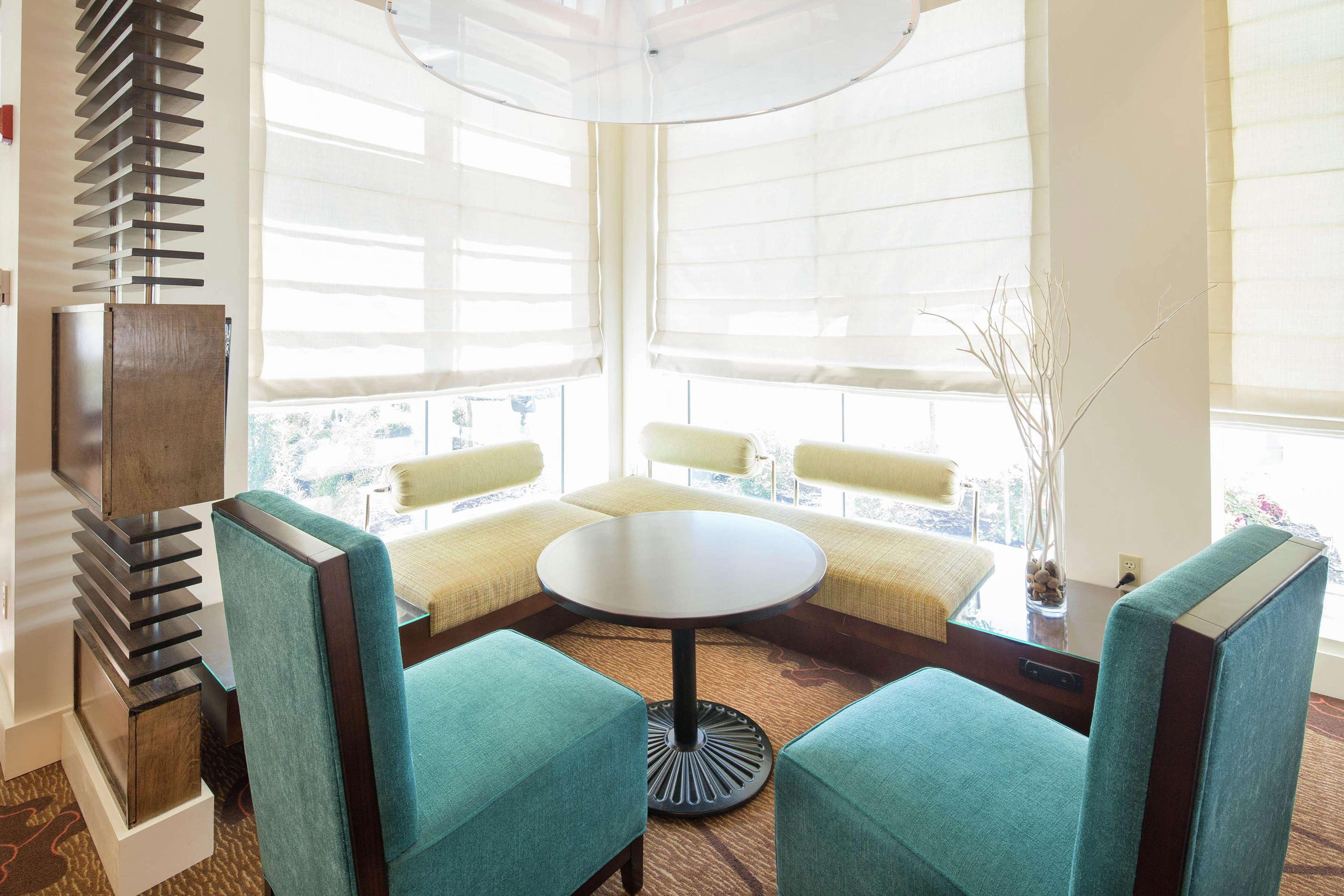 Hilton Garden Inn Pascagoula Bagian luar foto