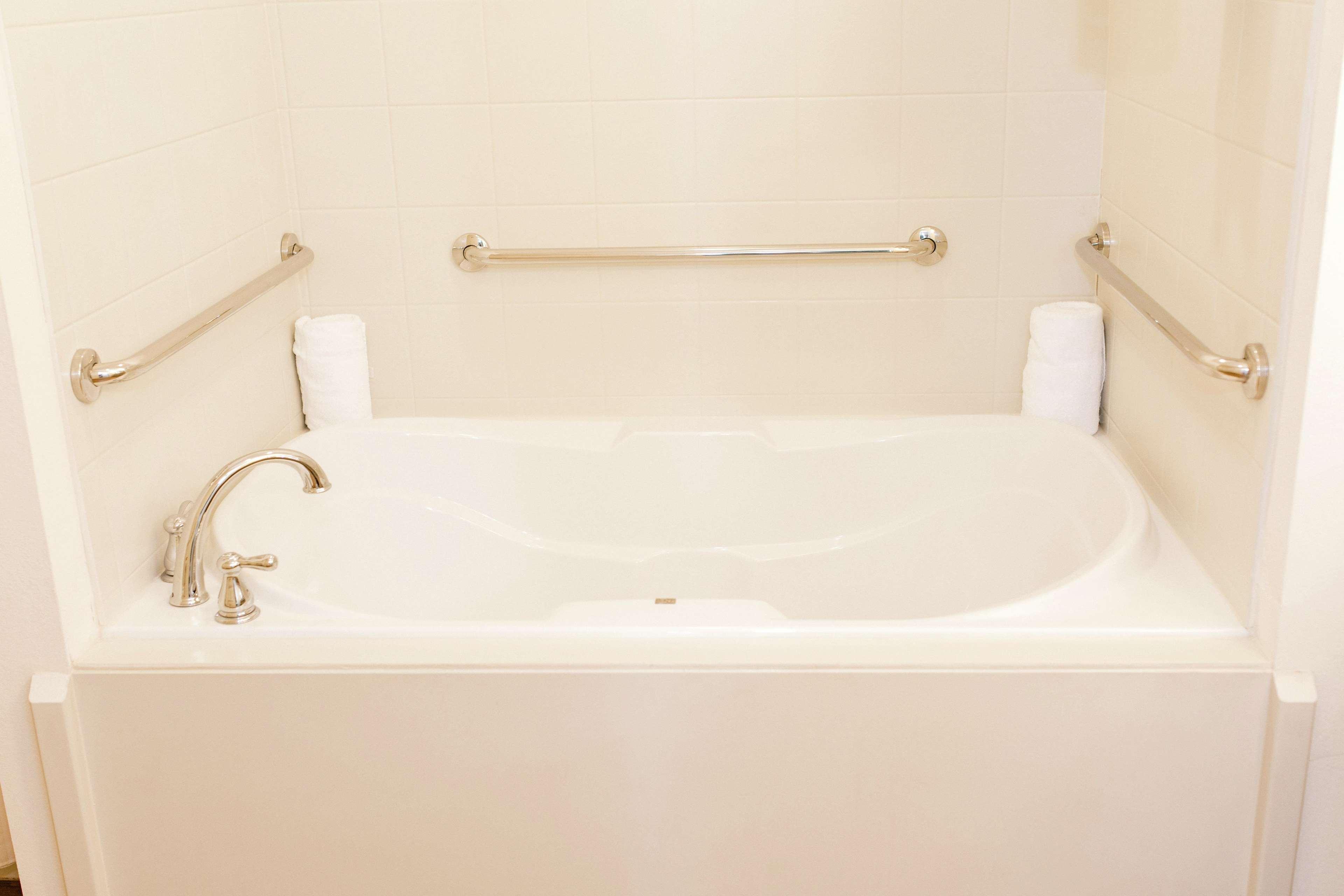 Hilton Garden Inn Pascagoula Bagian luar foto