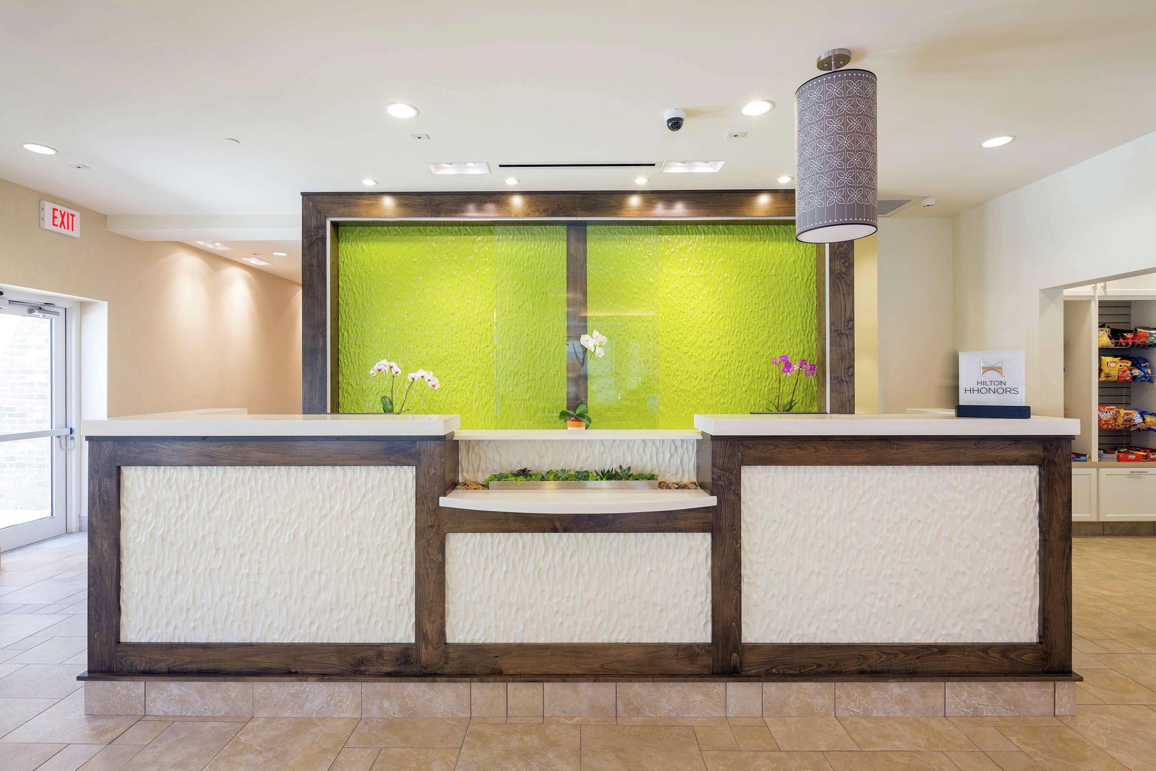 Hilton Garden Inn Pascagoula Bagian luar foto