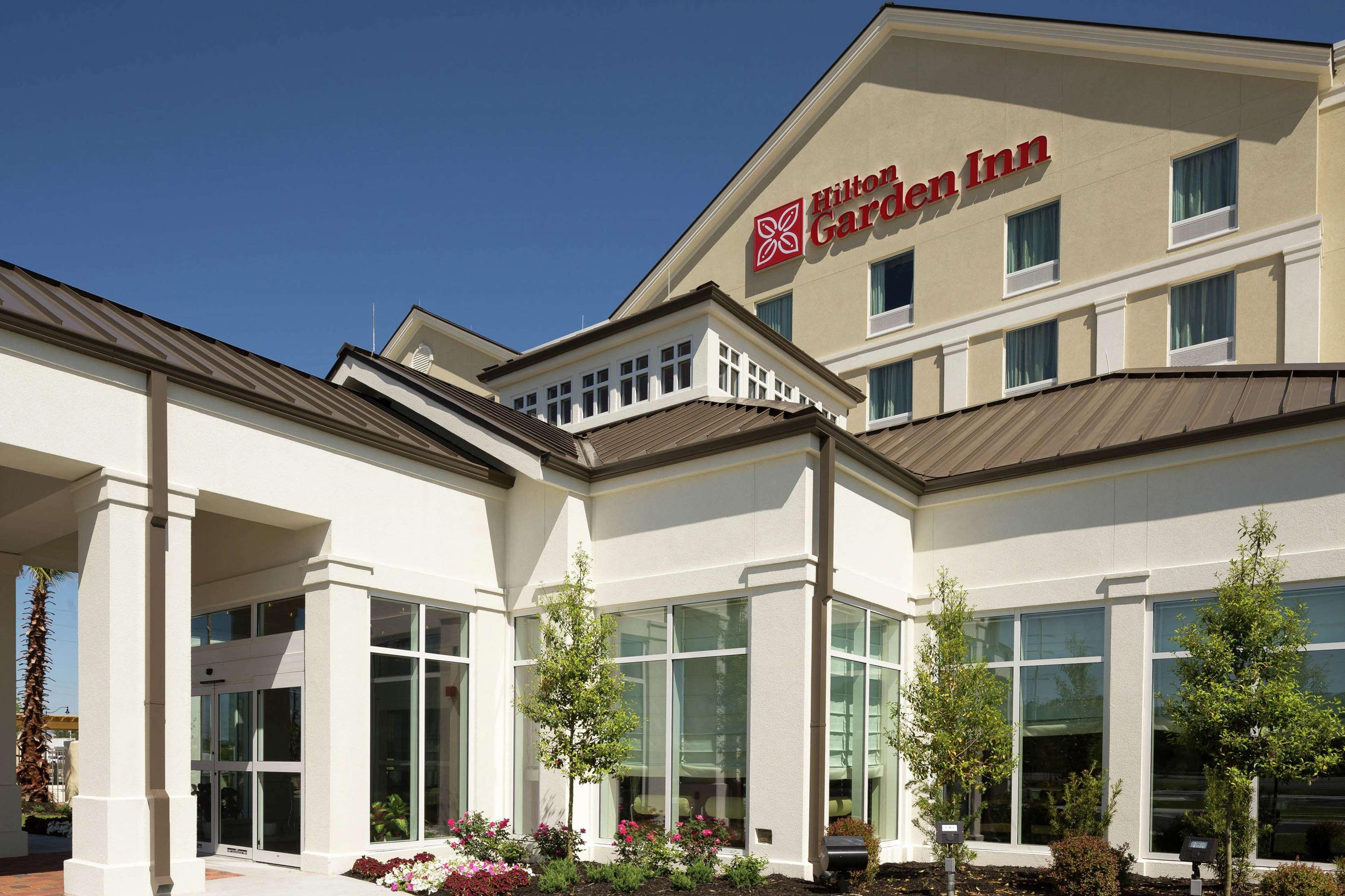 Hilton Garden Inn Pascagoula Bagian luar foto