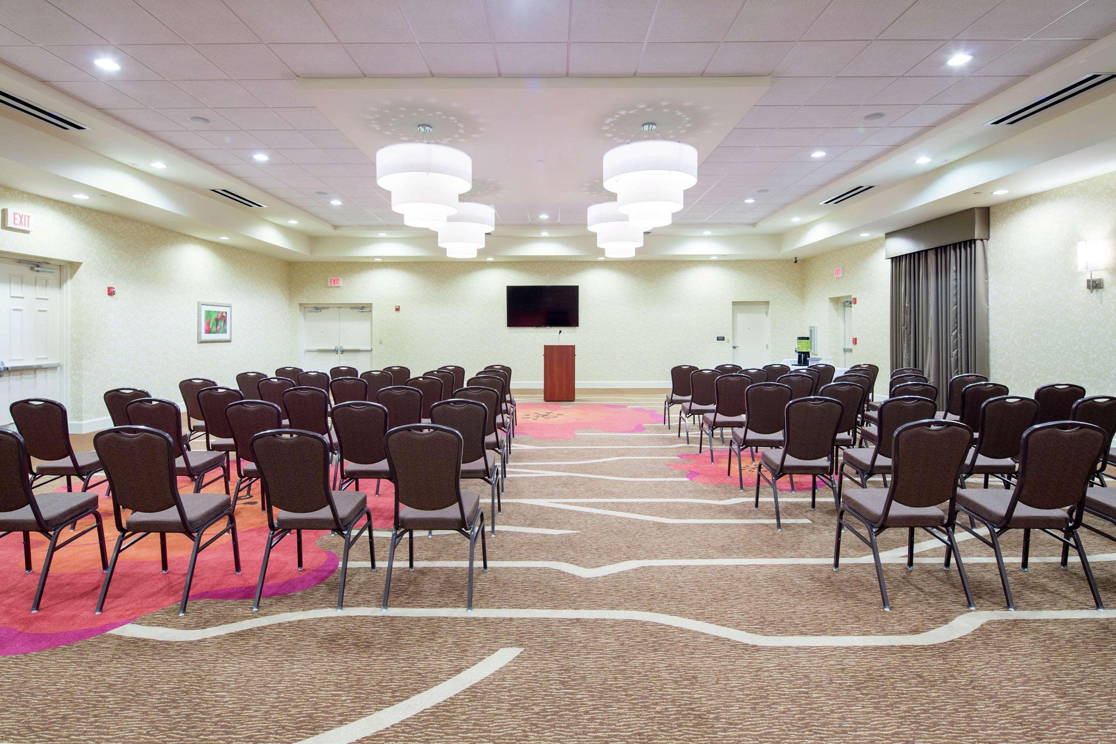 Hilton Garden Inn Pascagoula Bagian luar foto
