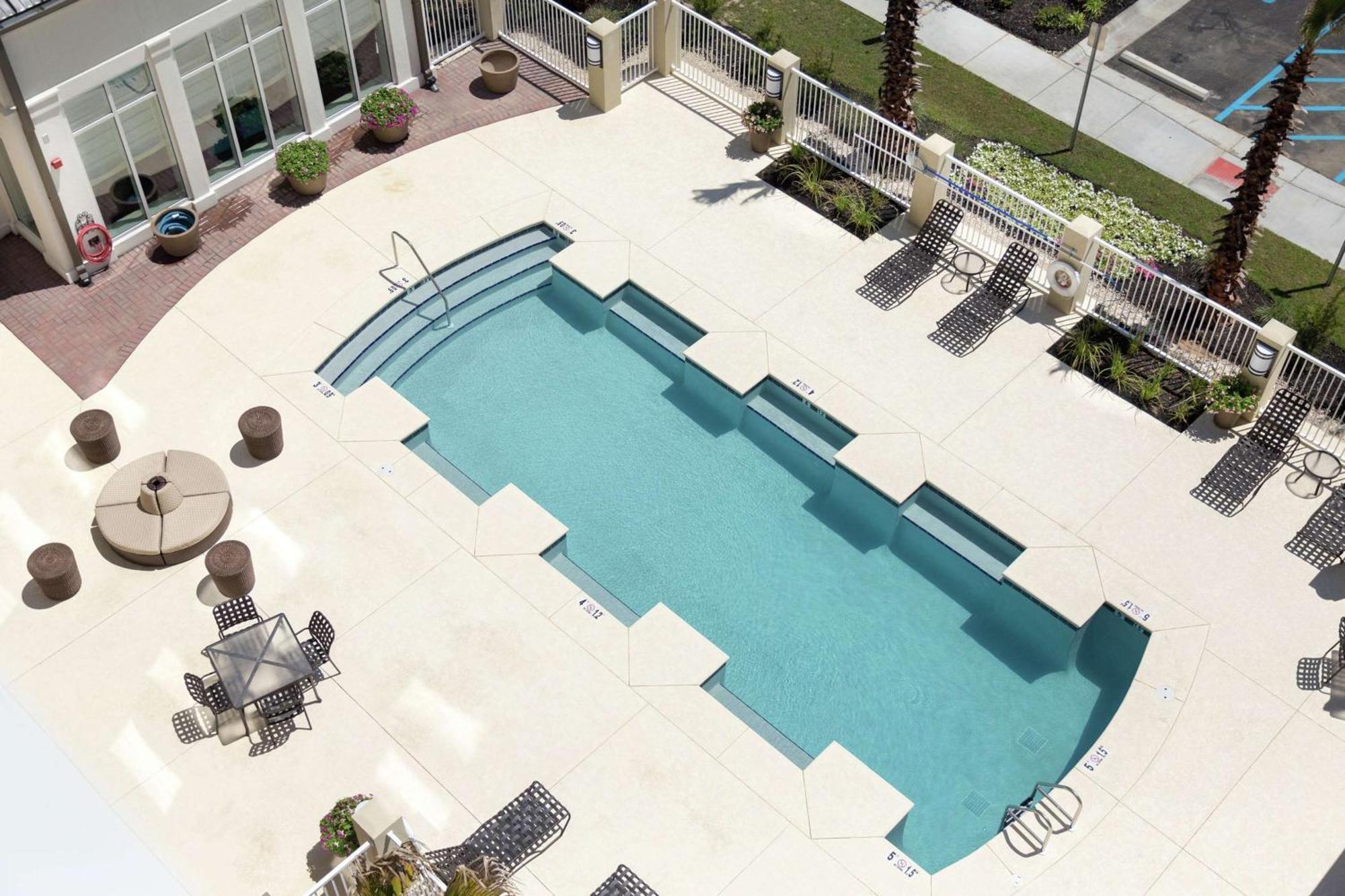 Hilton Garden Inn Pascagoula Bagian luar foto