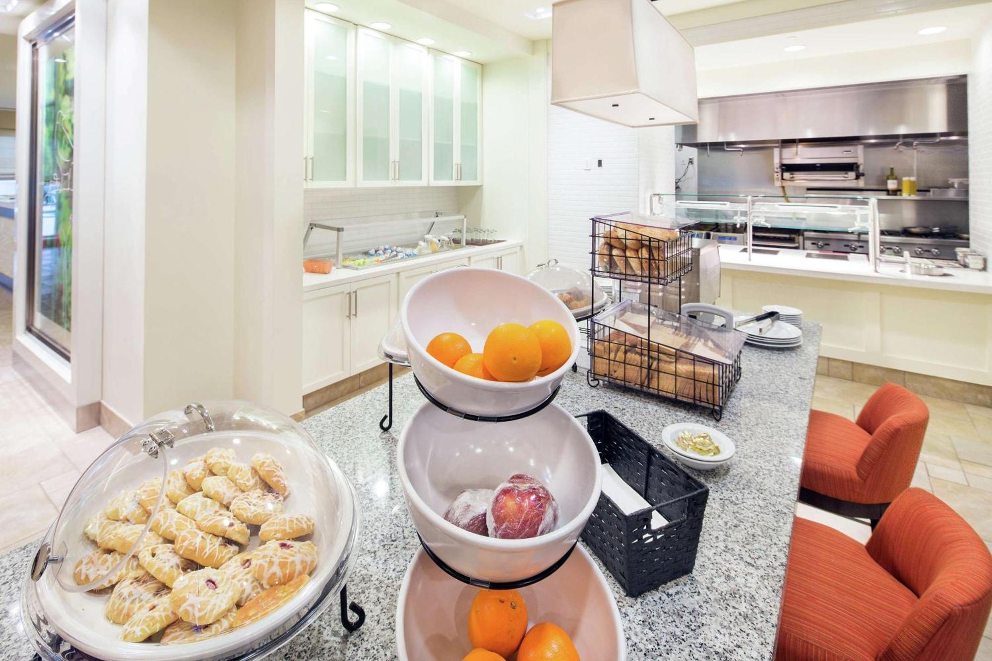 Hilton Garden Inn Pascagoula Bagian luar foto